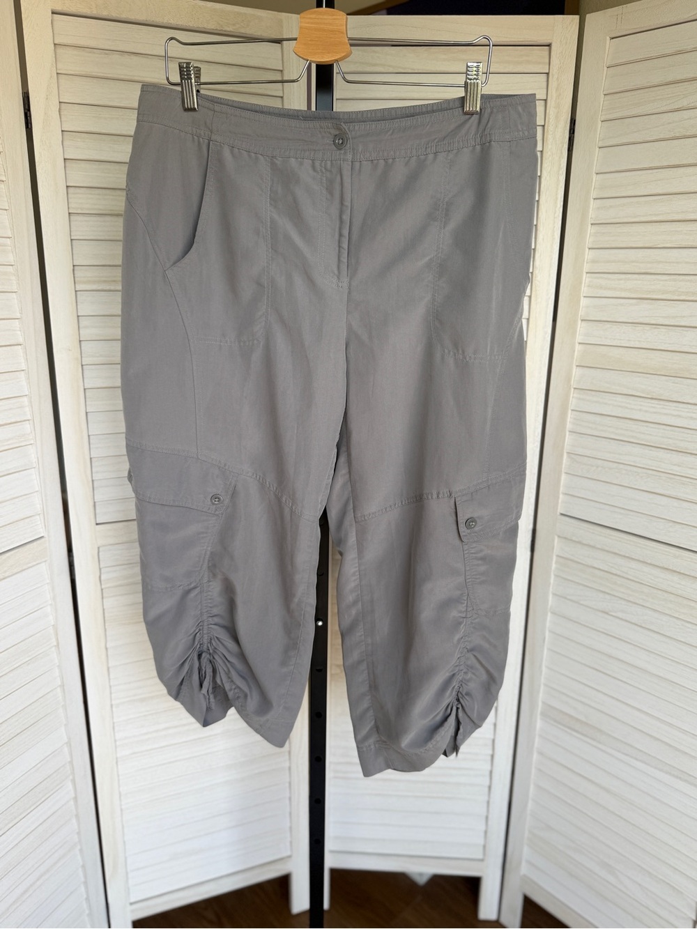 Ellen Tracy Betty Cropped Cargo Pants - Lightweight Casual Capris Sz 12